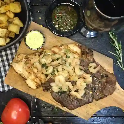 Asado Mar y Tierra (res, Pollo,camaron)