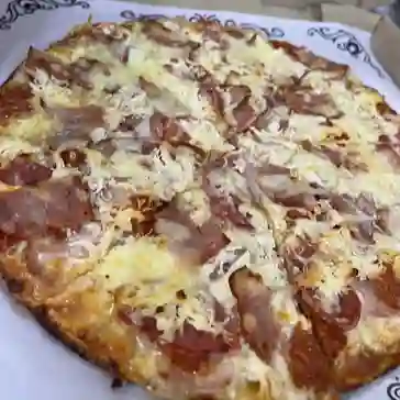 Pizza Cinco Carnes Grande