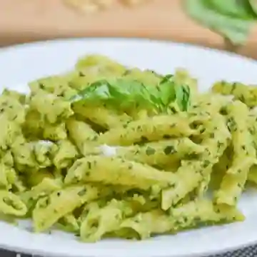 Pasta Al Pesto con Pollo