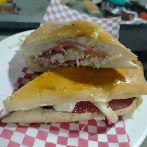 Sándwich Especial de Pollo