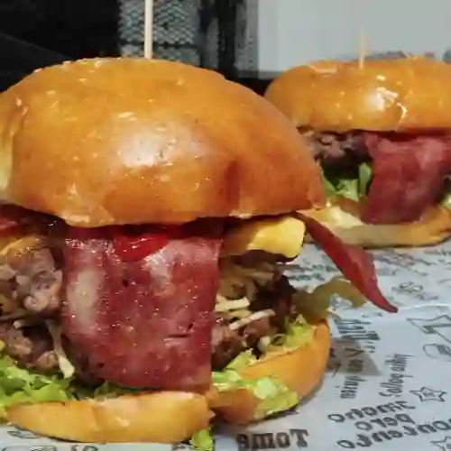 Hamburguesa Doble Carne de la Casa