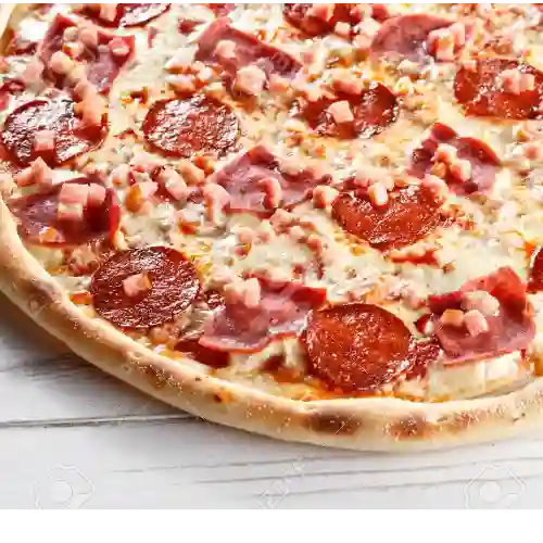 Pizza Salami Jamón Pequeña