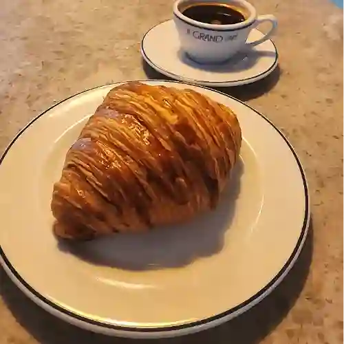 Croissant Mantequilla + American