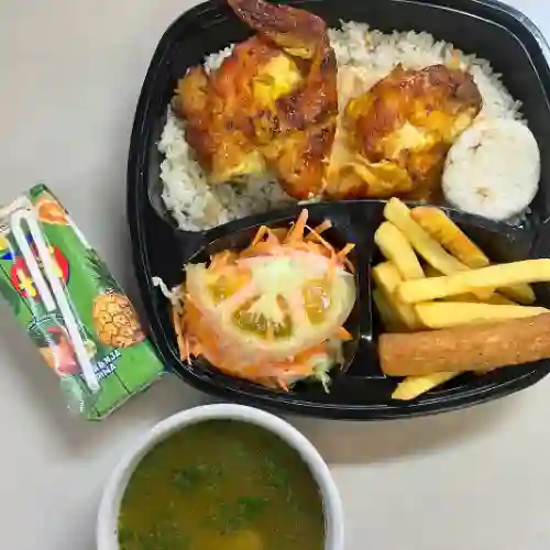 Bandeja con Consomé , 1/4 Pollo Asado + Jugo