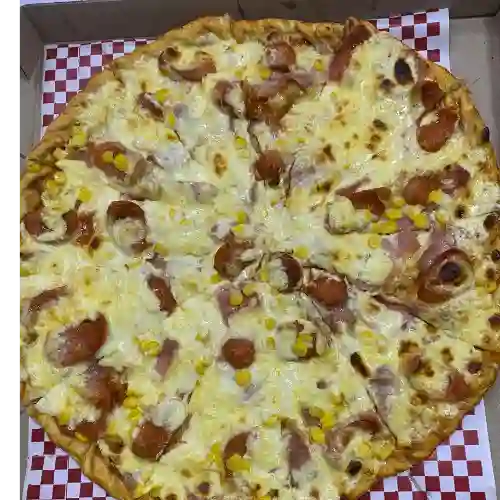 Pizza Chorizo con Maicito