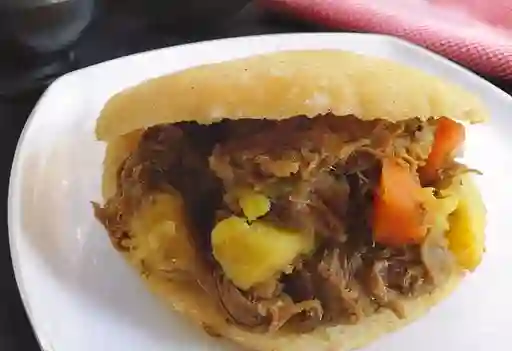 Arepa Ropa Vieja Vip
