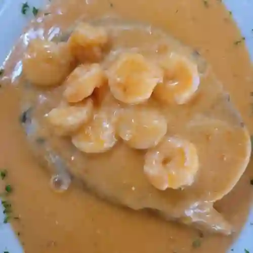 Bagre con Camarones
