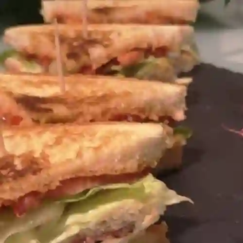 Sándwich Americano