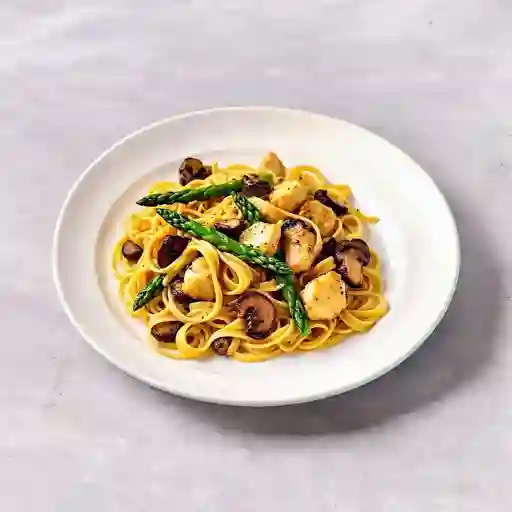 Pasta Pollo, Esparrago Y Portobello