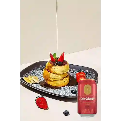 Combo Pancakes + Cerveza Club Colombia Roja Lta 330ml