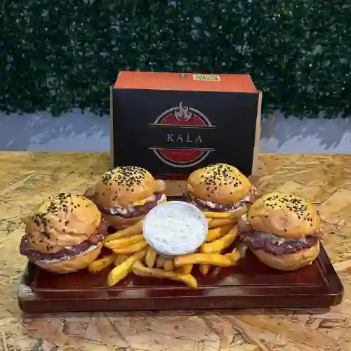 4 Baby Burgers + Papas a la Francesa
