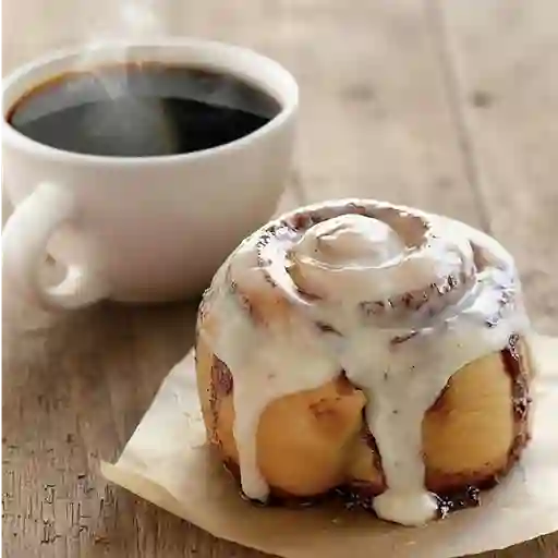 Cinnamon roll + americano