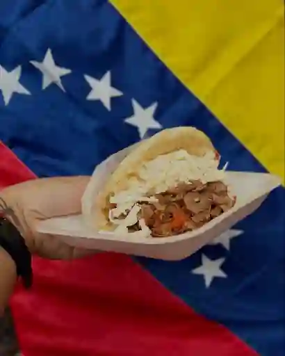 Arepa de pollo