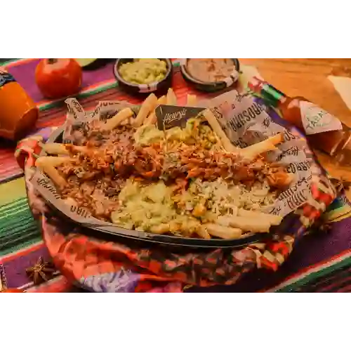Mexifries Tinga de Pollo