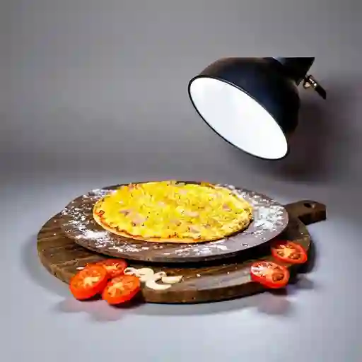 Pizza Maíz Pollo, Tocineta y Parmesano Familiar
