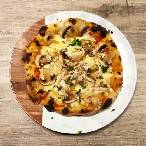 Pizza Pollo con Champiñones