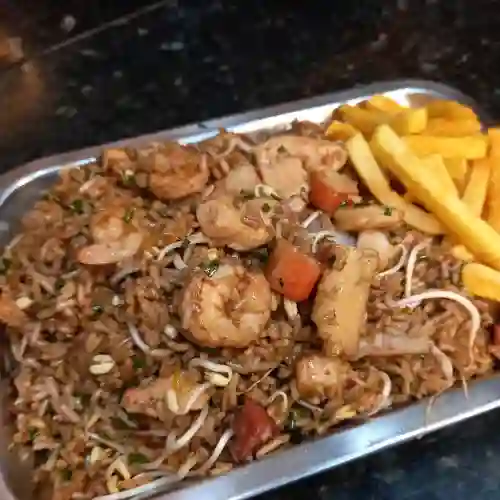 Combo Arroz Chino Sencillo + Coca Cola 250 Mml