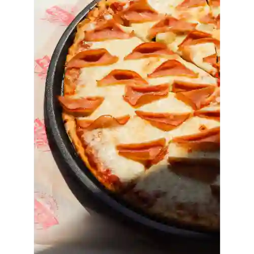 Pizza Jamón y Queso