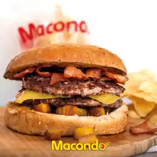 Macondo + papas + gaseosa