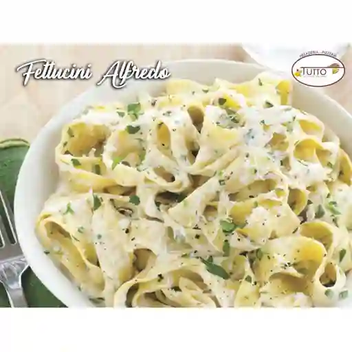 Fettuccine Alfredo