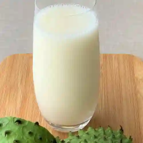 Jugo en Leche de Guanabana