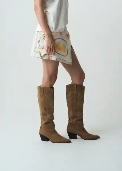 Falda Lindi Crudo Marfil Claro Talla M 442G385 Naf Naf