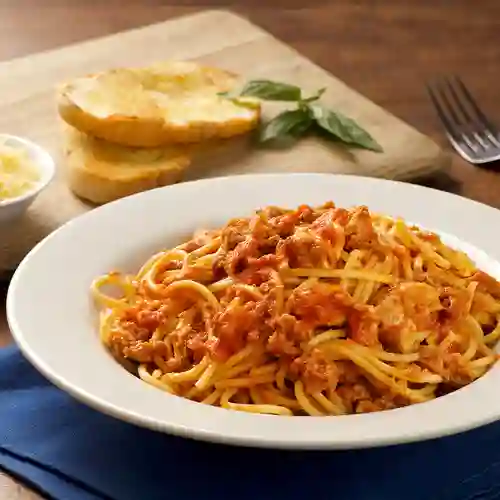 Spaguetti Bolognesa Pollo