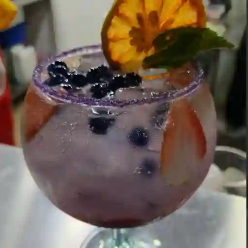 La chilena - sodificada de frutos rojos