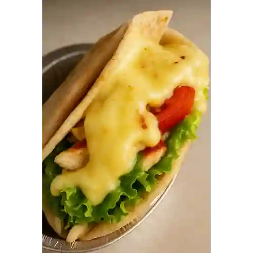 Sanduwiche con Pan Arabe de Pollo