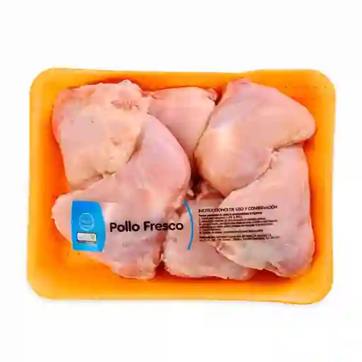 Muslo de Pollo Mercapollo Sin Piel Fresco Bandeja Familiar X Kg