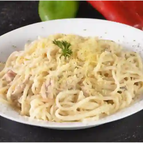 Pasta Carbonara con Pollo