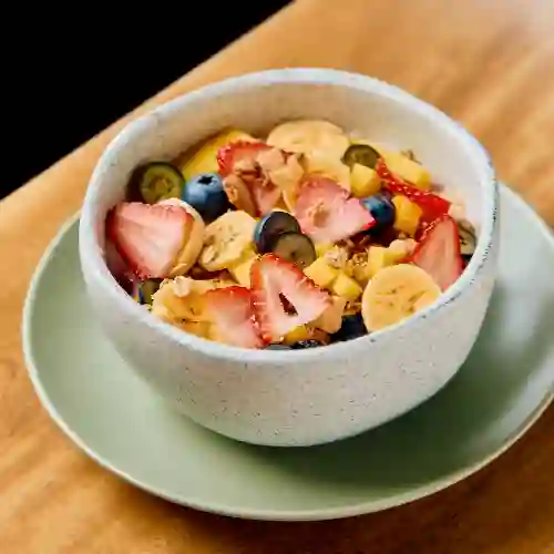Granola Artesanal, Yogurt y Fruta