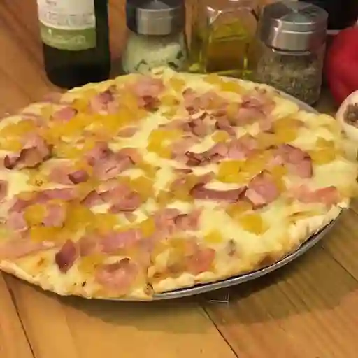 Pizza Hawaiana con Tocineta