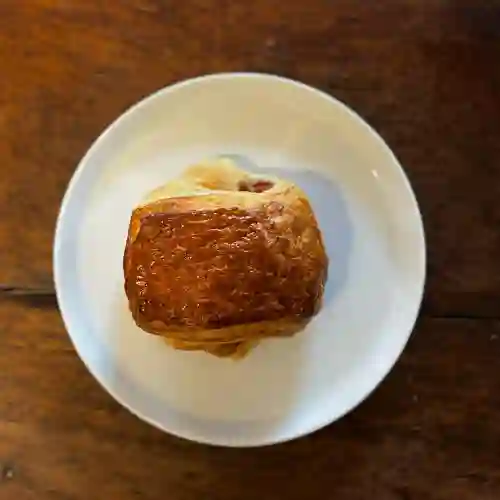 Croissant de Queso y Bocadillo