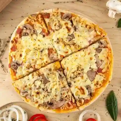 Pizza Pollo y Champiñones