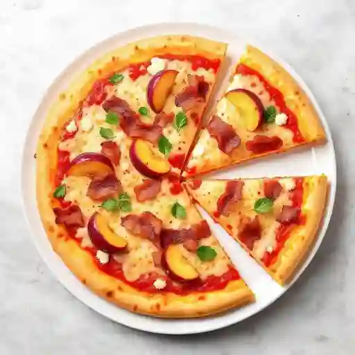 Porción pizza tocineta ciruela