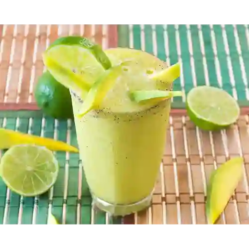 Limonada Mango Biche 16 Oz