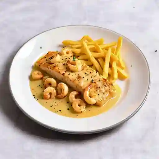Salmon en Salsa de Camarón
