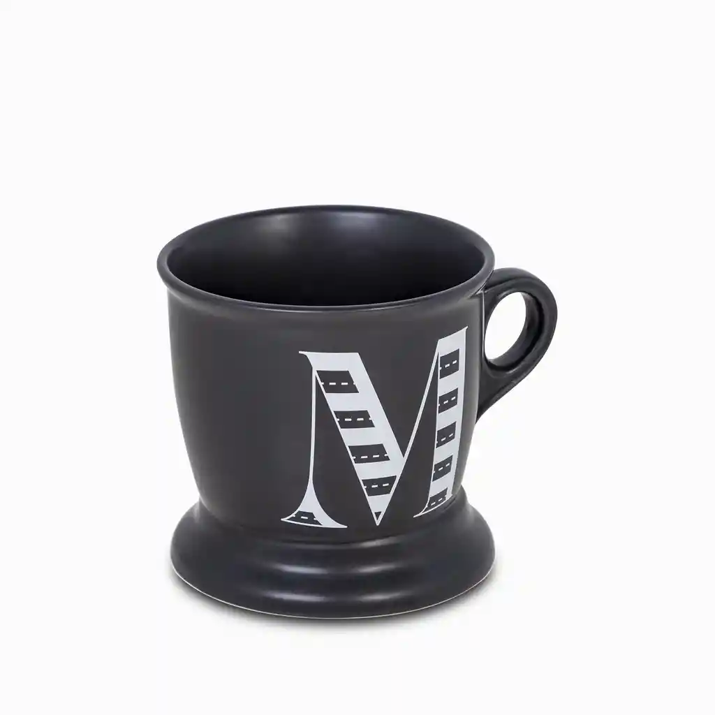 Ambiente Gourmet Mug con Letra M Negro