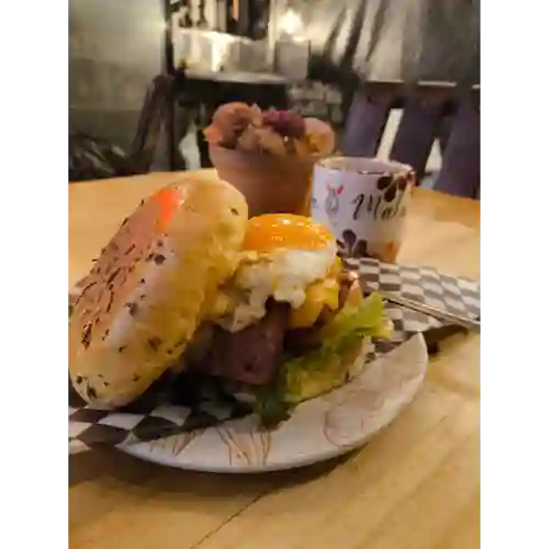 Hamburguesa Artesanal Huevo Frito