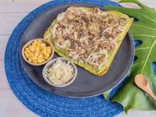 Patacón con Pollo y Champiñón