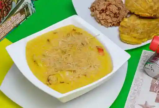 Media cazuela de mariscos