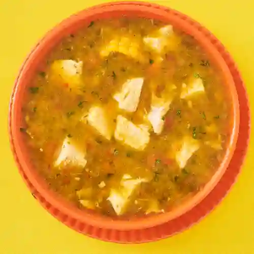Sopa de Pollo Grande (3-4 Personas)
