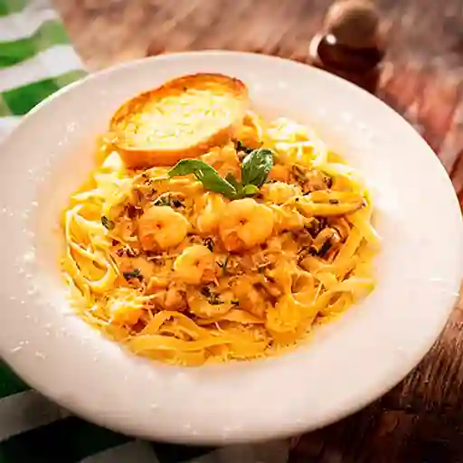 Pasta Mar y Tierra