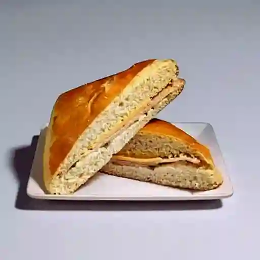 Sándwich Chorizo O Salami (Español)