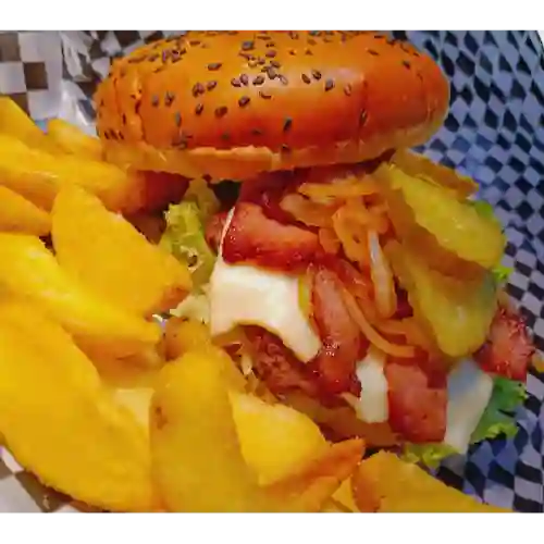 Hamburguesa con Tocineta en Combo