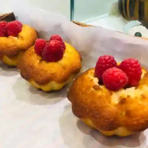 Financier de Frambuesa