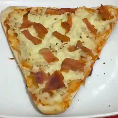 Porcion de Pizza Pollo Crema