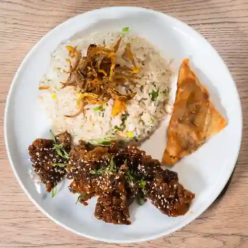 Carne en Salsa Mongolia + Bebida