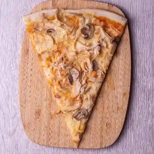 Pizza Pollo y Champiñones